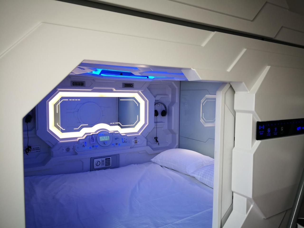 The Capsule Hotel Kolombo Zewnętrze zdjęcie